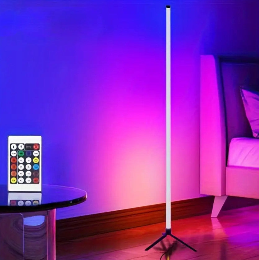 Smarte LED-Eck Bodenlampe - RGB-Farbwechsel