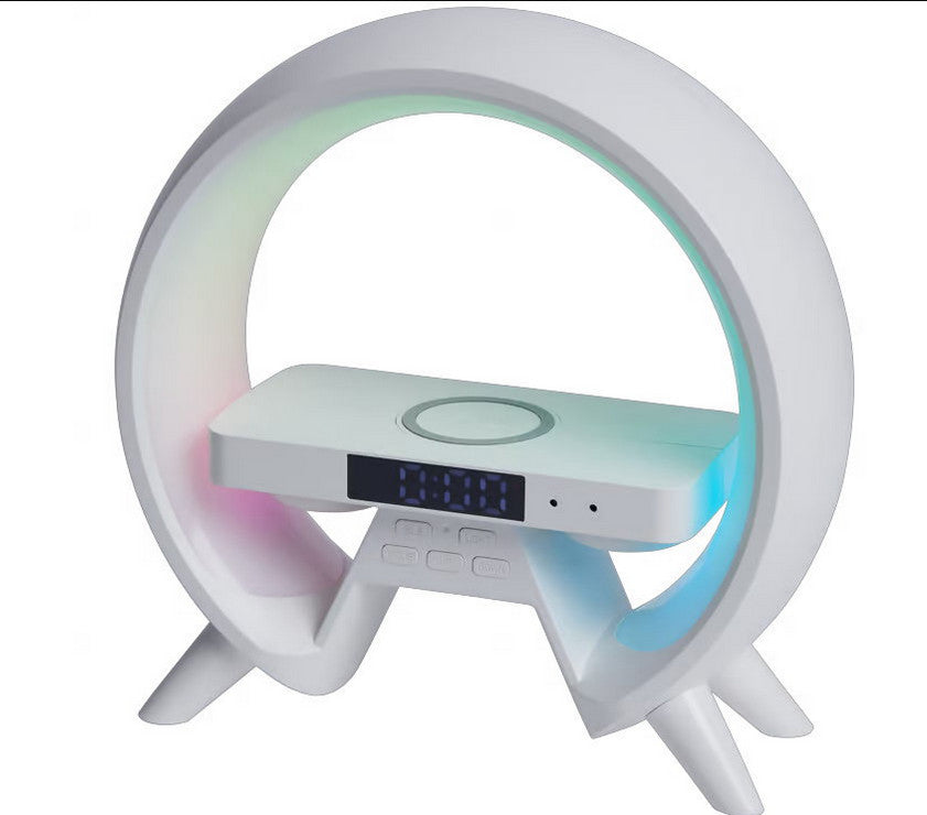 Xtronic Digitalwecker (24 x 24 cm) mit kabellosem Ladegerät und LED-Beleuchtung